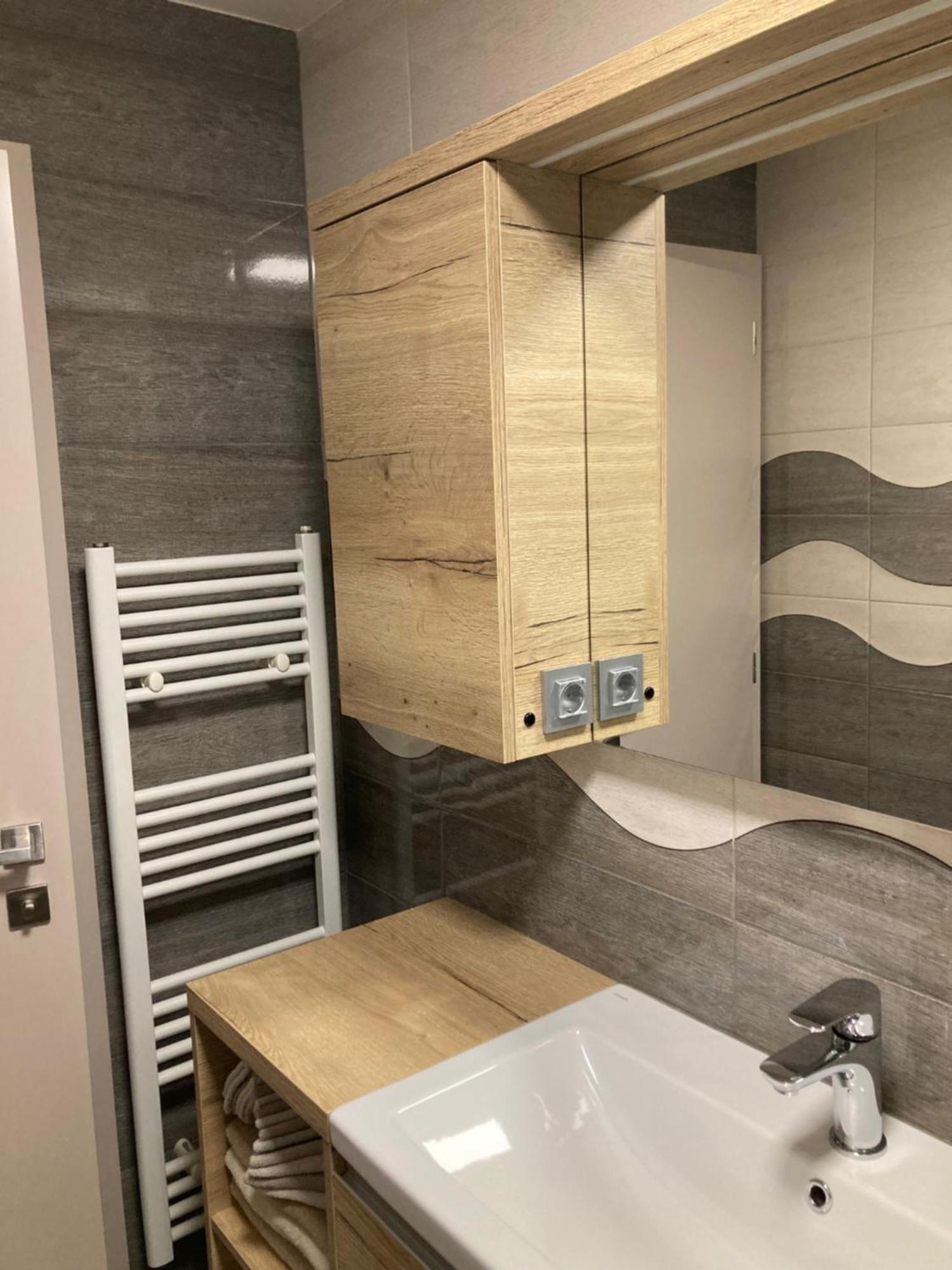 Apartment Lida ポドチェトルテク エクステリア 写真